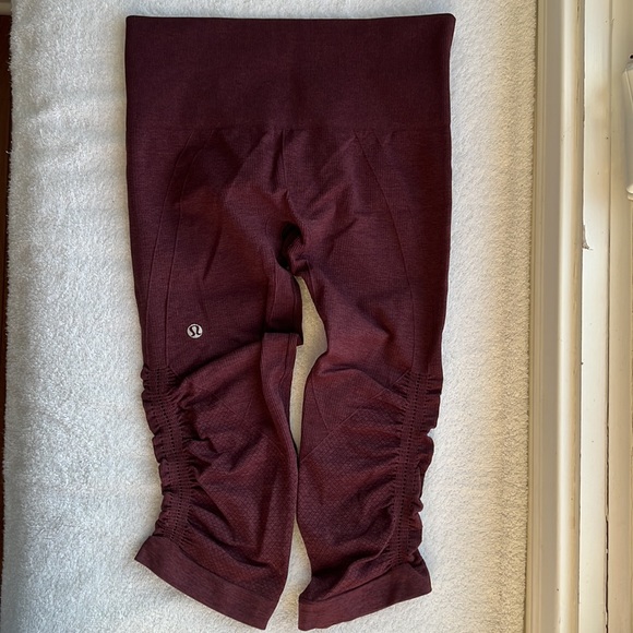 Lululemon Burgundy Leggings Size 4 - Picture 2 of 6